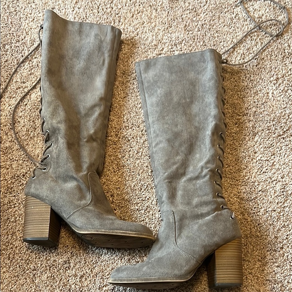 Gray Knee-High Lace-Up Boots